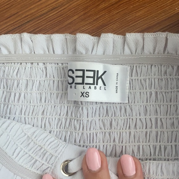 White LF lace up crop top - Picture 2 of 2